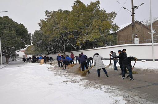 1542761805956445.jpg 20180127151609CR-uuA.jpg