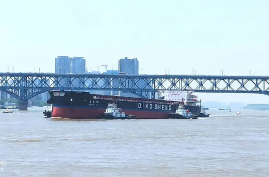 第35頁(yè)_公司動(dòng)態(tài)_新聞中心_蕪湖造船廠有限公司