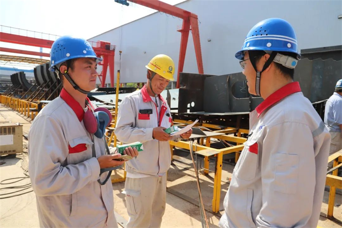 第9頁_公司動(dòng)態(tài)_新聞中心_蕪湖造船廠有限公司